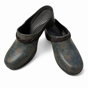 Crocs Women’s Floral Sarah Clog Mules Brown Green Heeled Slip On Size 10